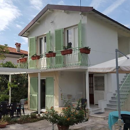 Le Mura Holiday Home Марина ди Пиетрасанта Екстериор снимка